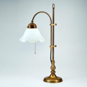 Bordlampen Ernst - let at justere