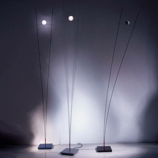Ingo Maurer Ilios - designgulvlampe, sort