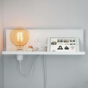Med USB oplader - hvid væglampe Multi