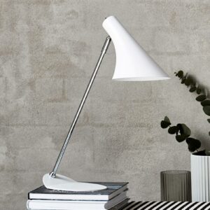 Moderigtig Liam bordlampe i hvidt