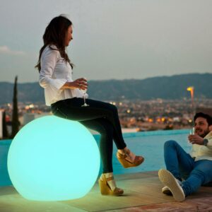 Newgarden Buly LED-solcellelampe kugle IP65 Ø80 cm