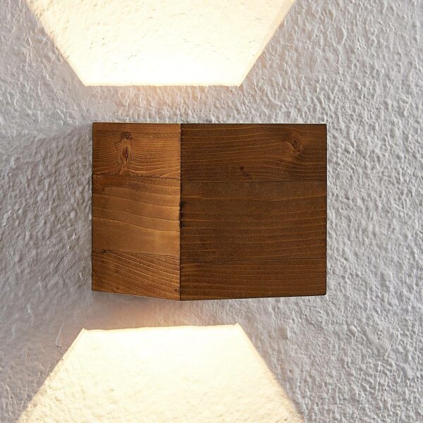 Lindby Benicio Wood LED-væglampe træ kantet, 11 cm