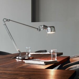 serien.lighting Job Table LED-bordlampe med fod