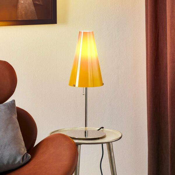 Bordlampe af Walter Schnepel, melonfarvet