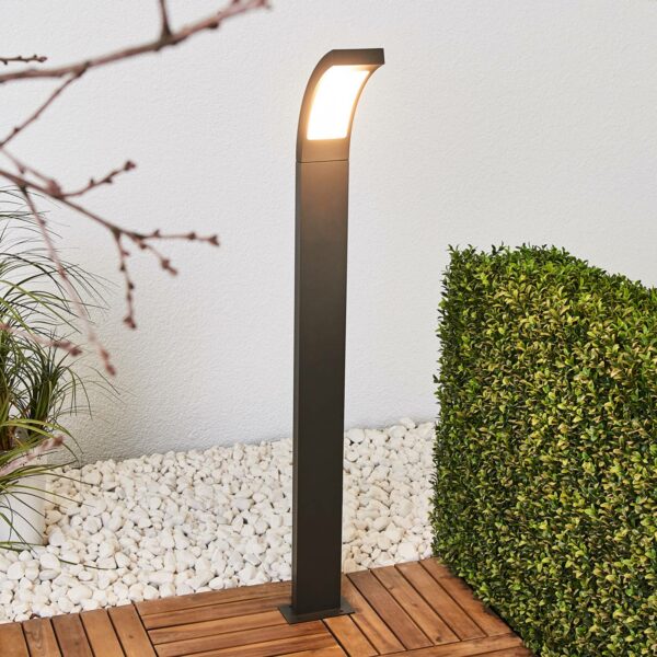 Juvia - LED gadelampe i grafitgrå aluminium