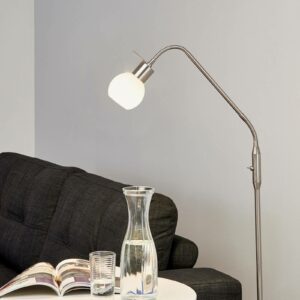 Den smale LED-gulvlampe Elaina, nikkel mat