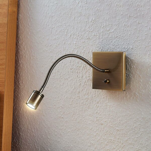LED-væg-læselampe Mayar, fleksarm, messing