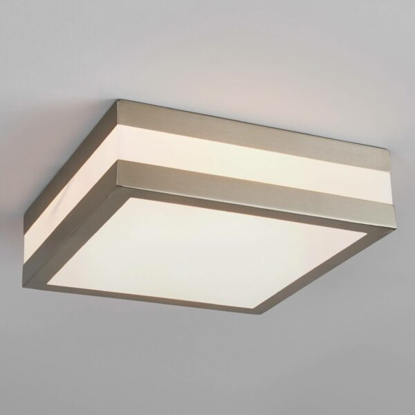 Kantet udendørslampe Hana