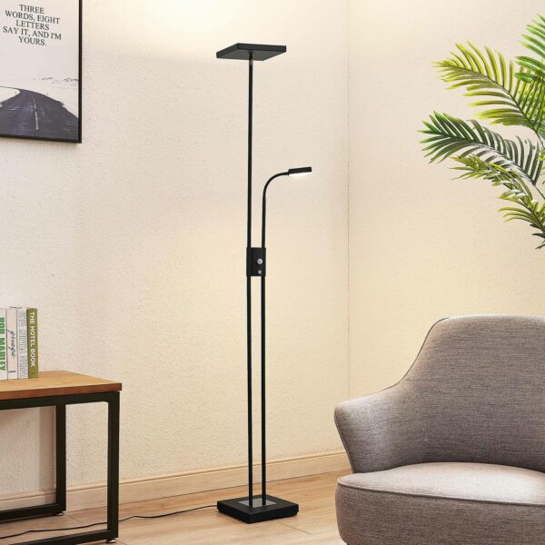 Lindby Seppa LED-gulvlampe, kantet, sort