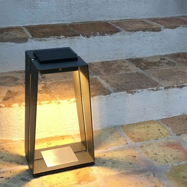 LED-solcellelampe Skaal i aluminium, 40 cm, grå
