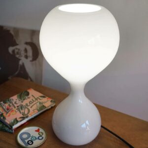 next Blubb - glasbordlampe, opal/sort ledning