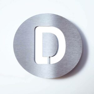 Husnummer Round i rustfrit stål - "D"
