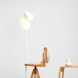 Bloom gulvlampe, 4 lyskilder, hvid